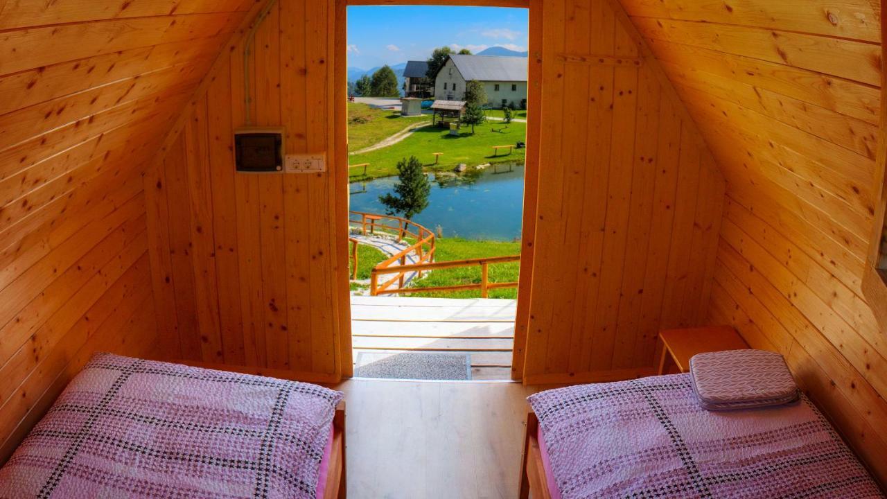 Glamping Vrhovc Hotel Zelezniki Eksteriør billede